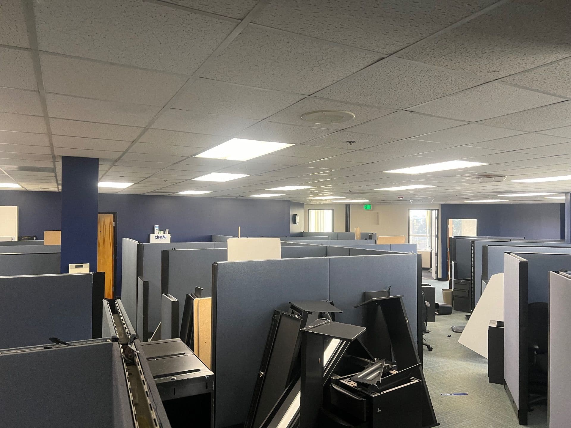 Seamless Corporate HQ Cleanup in San Diego image