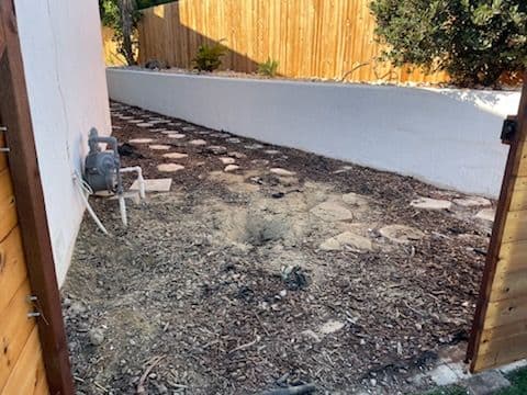 Gallery photos for Efficient Yard and Debris Cleanup Service: Image #1