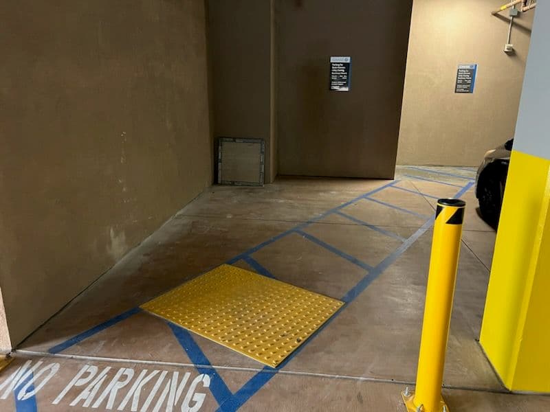 Gallery photos for Junk Removal at Chase Bank North Park: Image #2