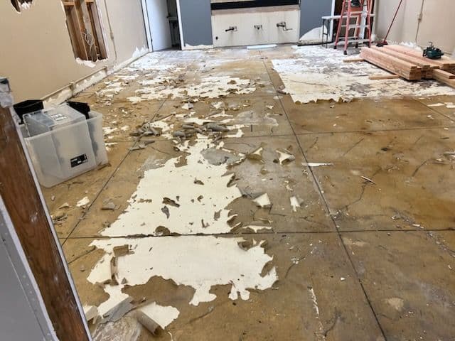 Flooring Demolition and Removal in Mission Hills Salon image