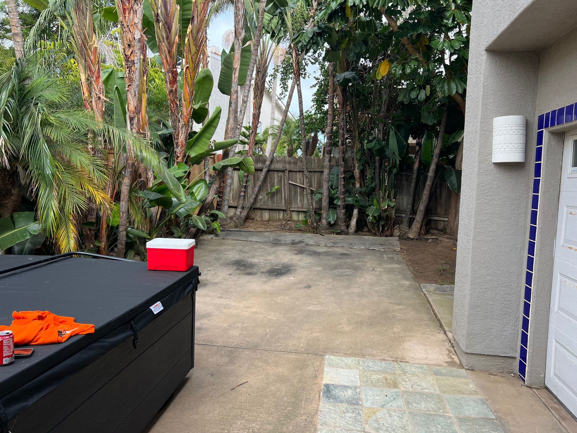 Gallery photos for Yard Cleanup and Tree Trimming in Encinitas: Image #3