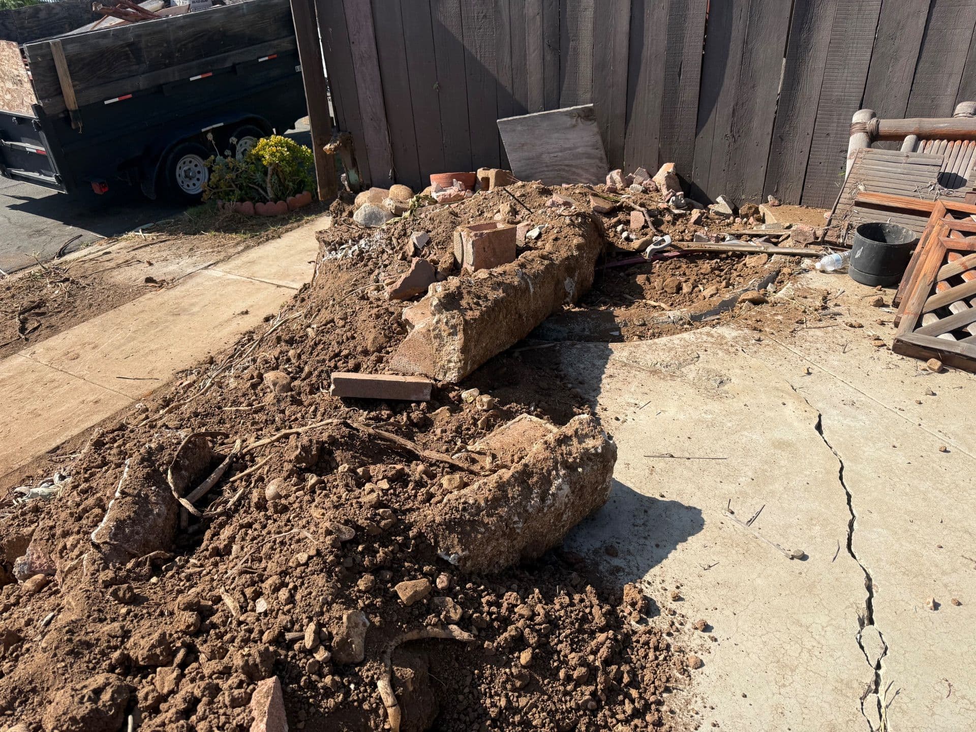 Gallery photos for Thorough Clean-Up and Debris Removal in Chula Vista: Image #3