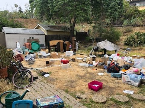 Gallery photos for Effortless Yard Clean-Up with Happy Hauling: Image #3