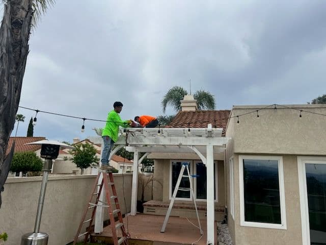 Gallery photos for Efficient Pergola Demolition and Backyard Clean-Up in Rancho Bernardo: Image #2